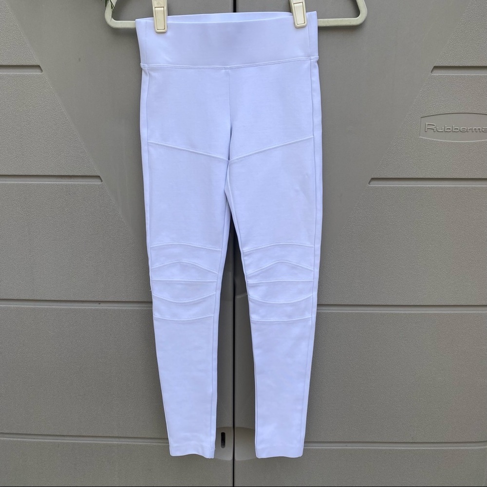 Koral white high waist thick knit 7/8 length moto leggings sz X